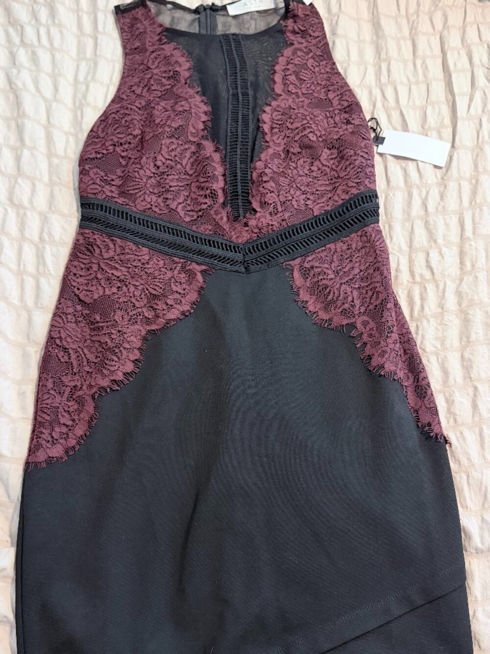 NWT ASTR The Label Lace Mesh Bodycon Dress M Black Burgundy Anthropologie